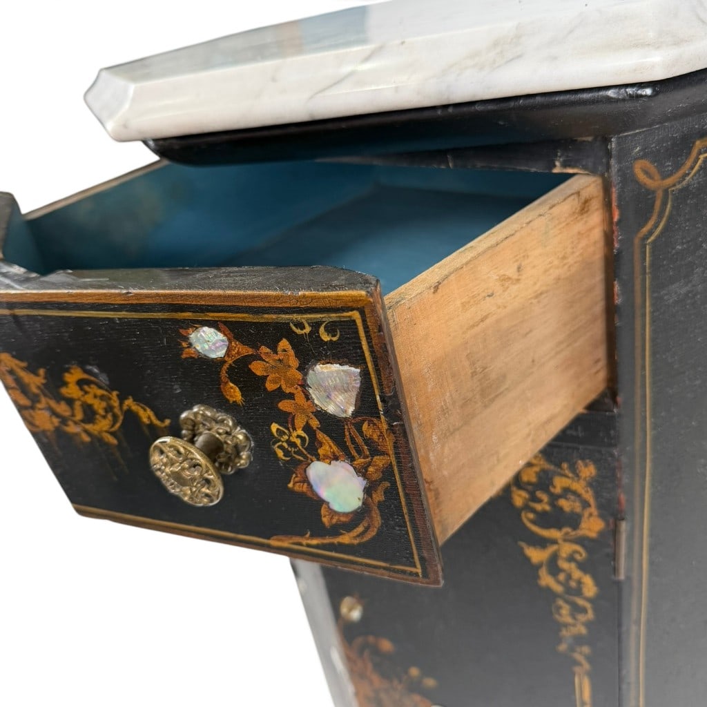 Victorian Ebonized Shell Inlaid Commode - 7