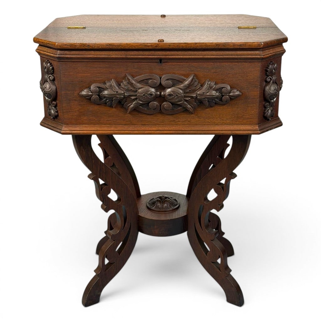 Victorian Walnut Fitted Sewing Table - 4