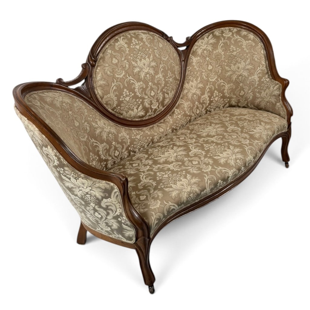 Victorian Walnut Triple-Back Sofa - 2