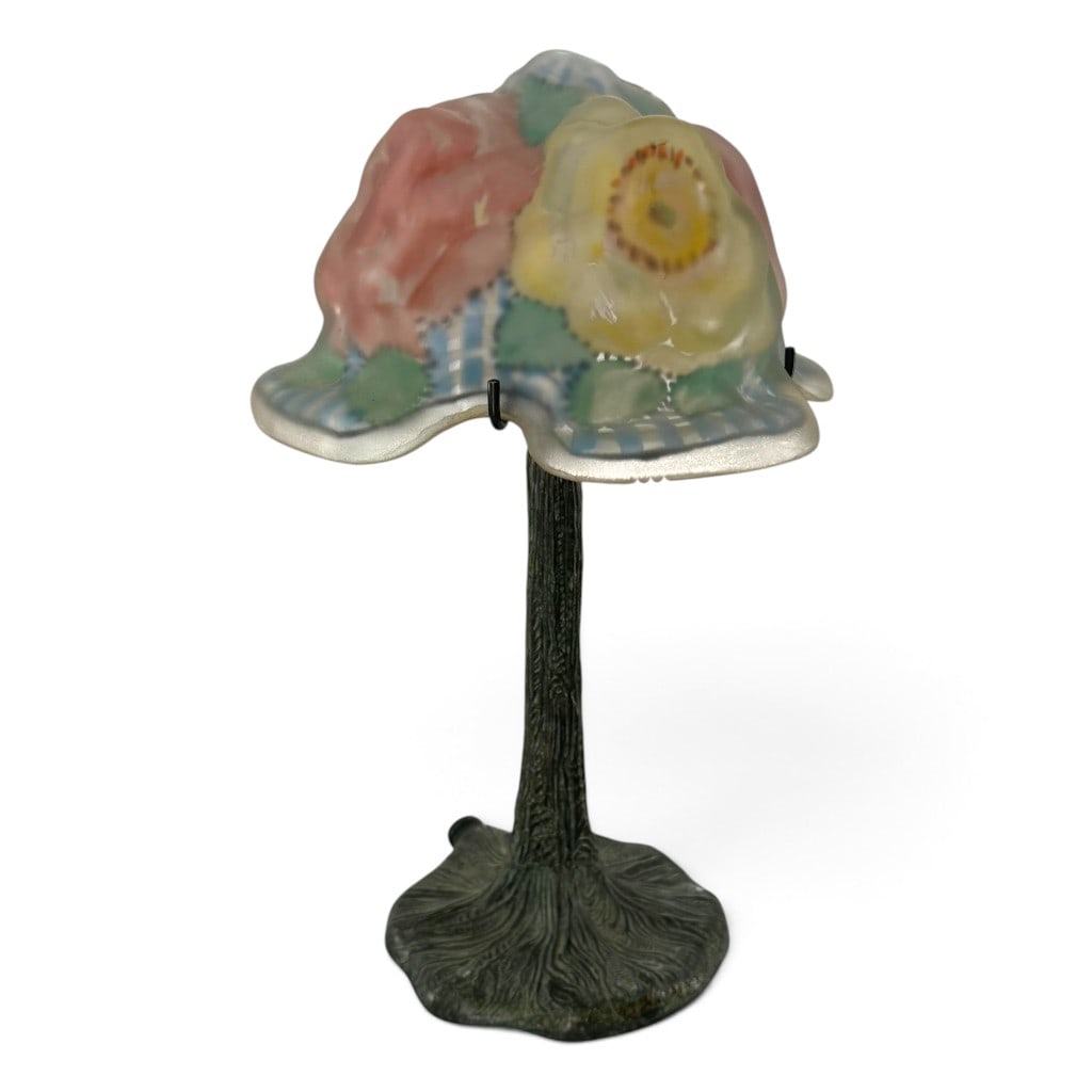 Pairpoint Four-Flower Puffy Boudoir Lamp: Origin: American, New Bedford, Massachusetts Date: Circa 1907 Period/Style: Art Nouveau Maker: Pairpoint Mfg. Co. Materials: Reverse-painted mold-blown glass and patinated cast metal Form: