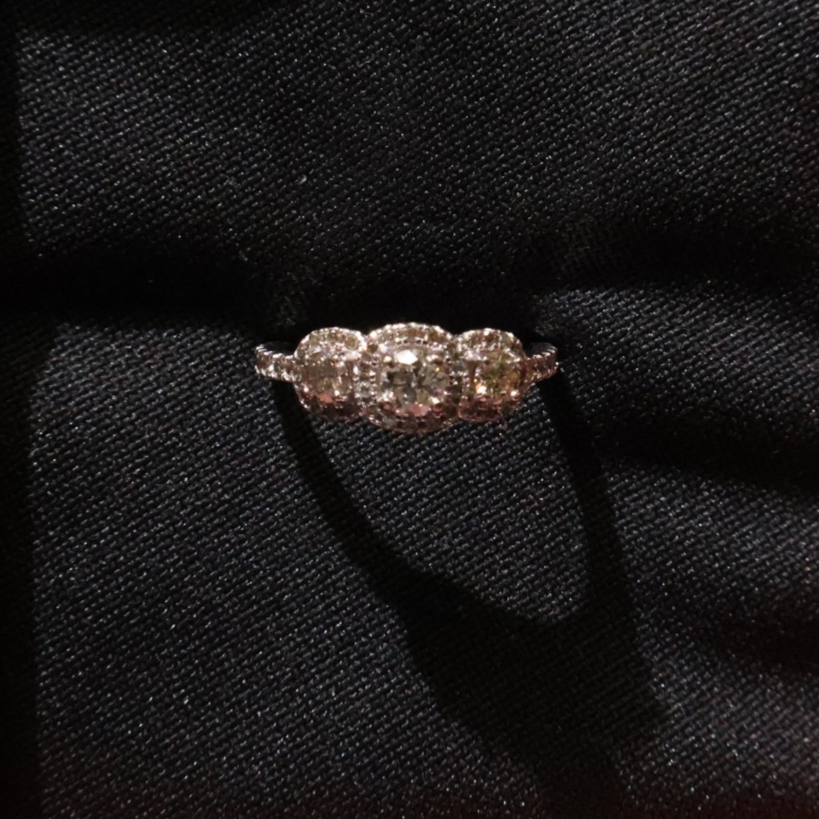 10K White Gold Three-Stone Diamond Ring - 6