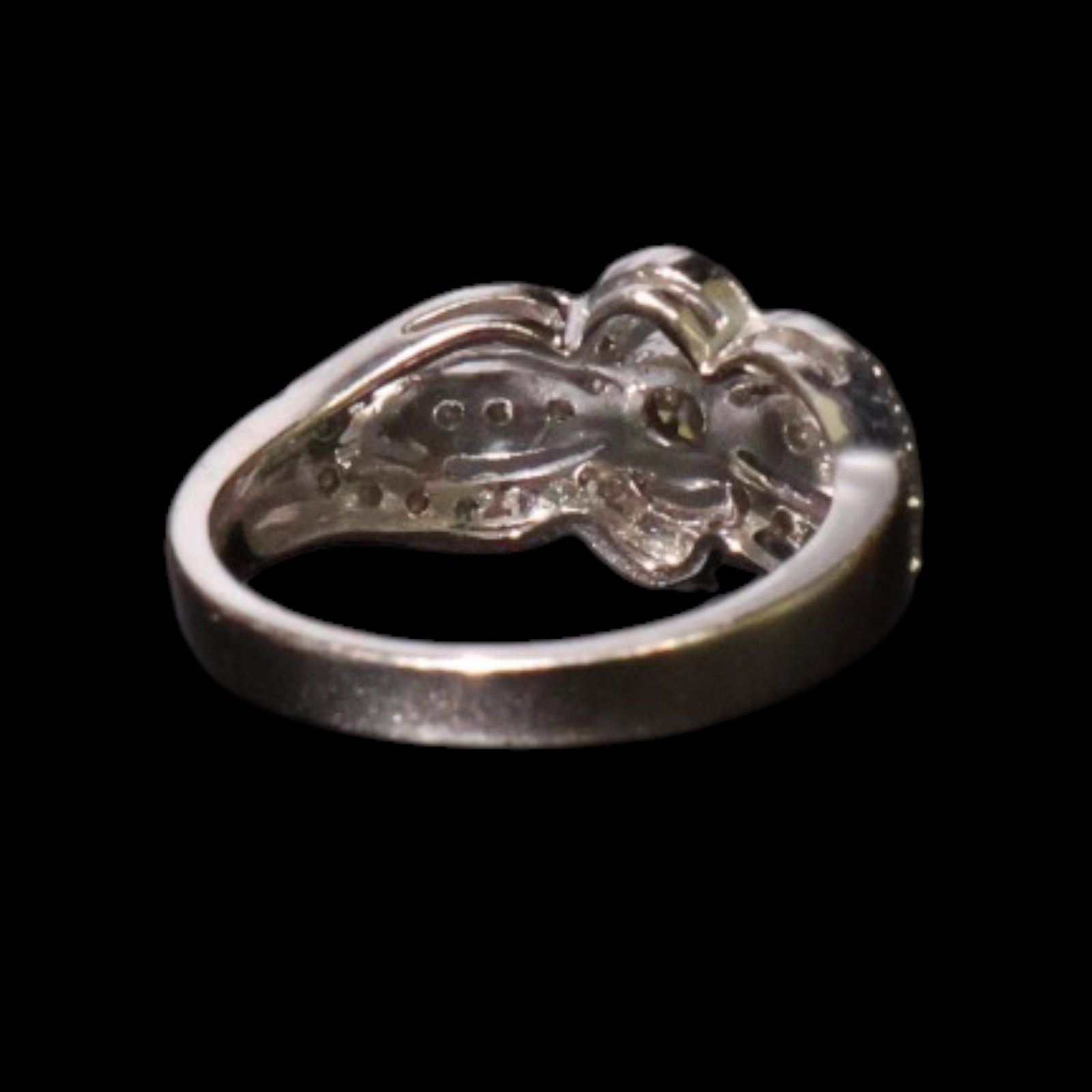 18K White Gold Diamond Ring - 4