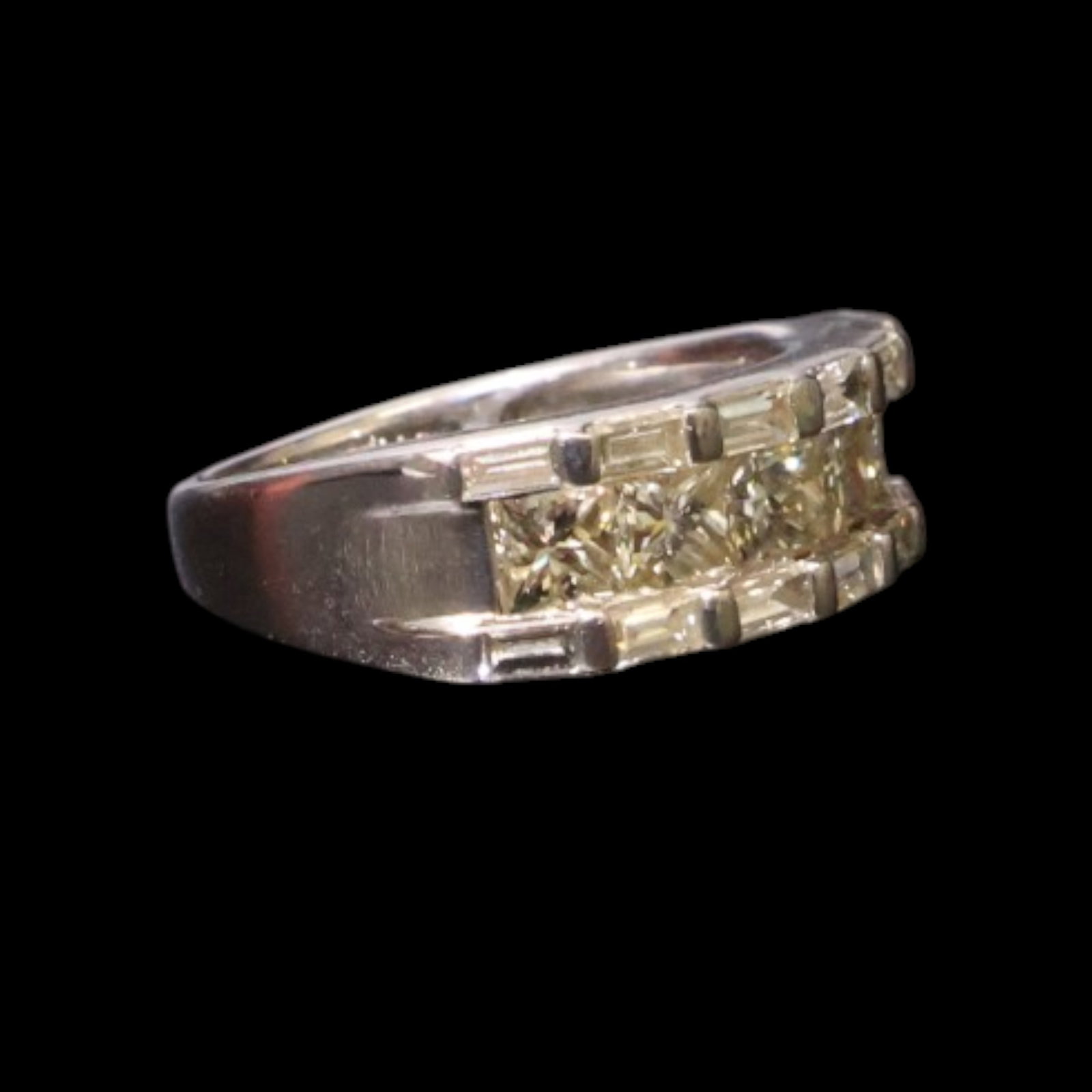 Platinum 2.00 CTW Diamond Ring - 4