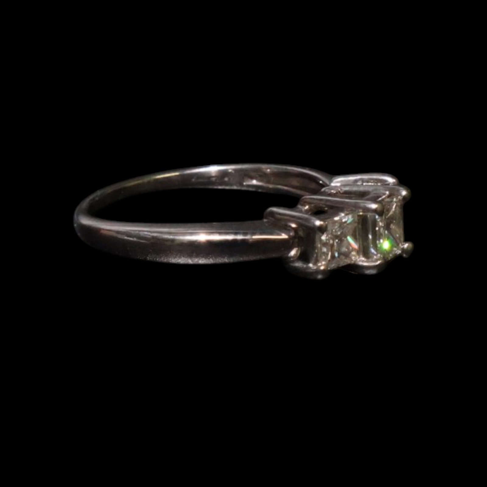 Two-Tone Cushion-Cut Diamond Ring - 3