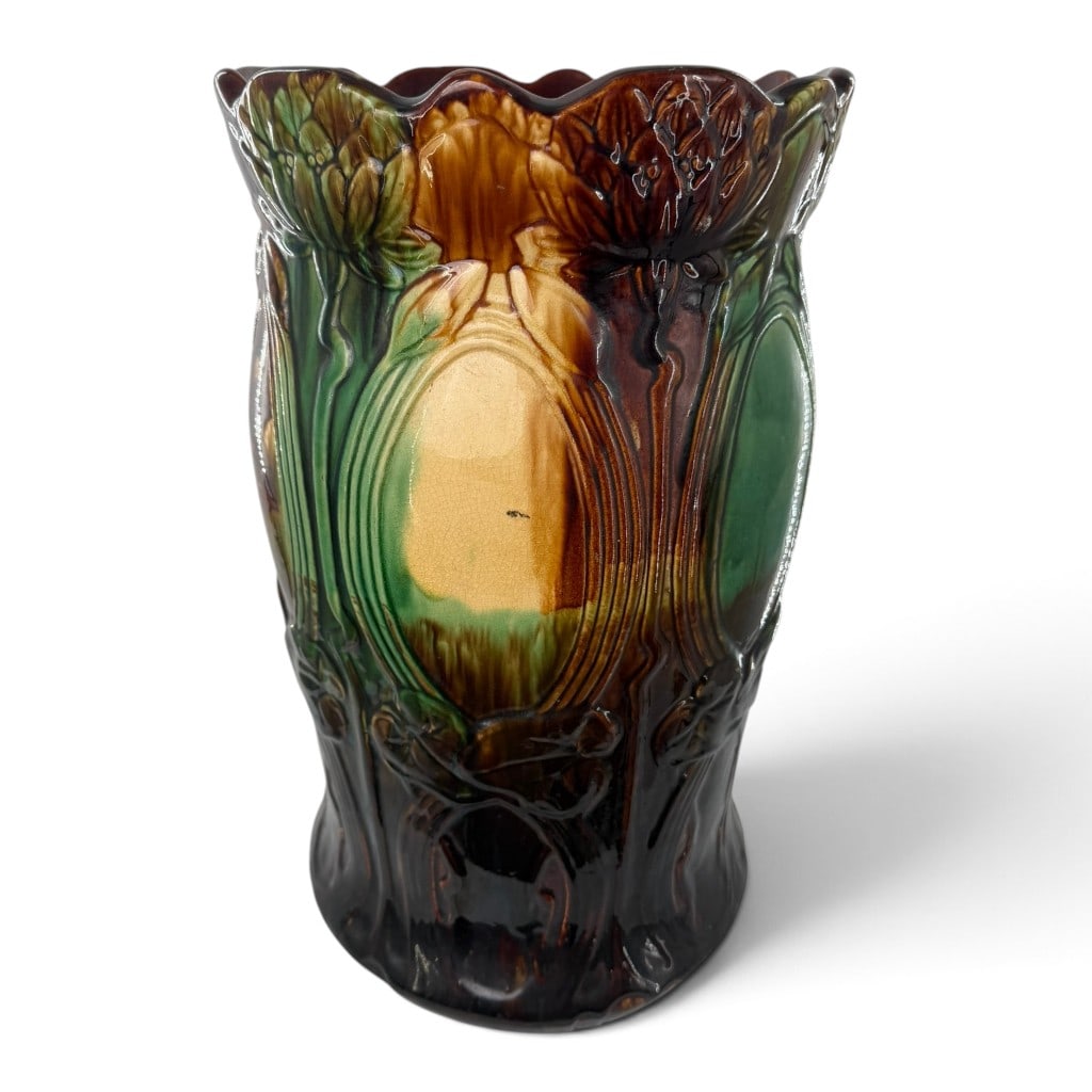 Art Nouveau Majolica Floral Jardiniere: Origin: Continental Europe Date: Circa 1900 Period/Style: Art Nouveau Maker: Unattributed Materials: Molded and glazed earthenware Form: Jardiniere or cachepot Description: Large Art Nouveau majolica