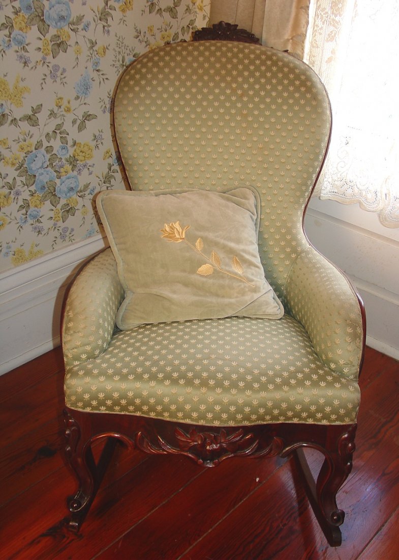 Rocking chair, ca 1870, 39in T, 25in W,19in D walnut: Rocking chair, ca 1870, 39in T, 25in W,19in D walnut Victorian ladies rocker with green fabric