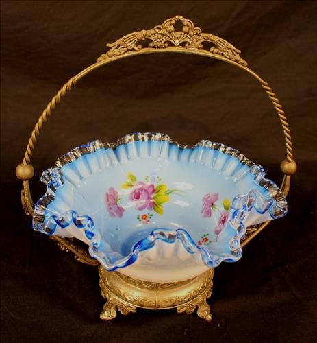 Victorian art glass brides basket (1 of 2)