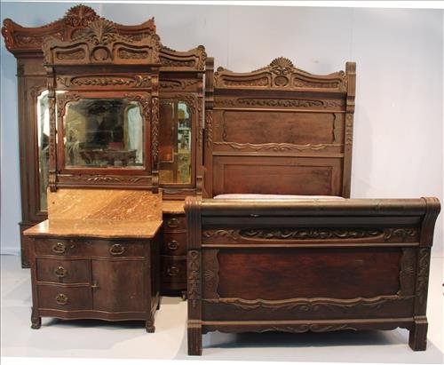 Walnut  4 pc. bedroom suit from Annandale (1 of 7)