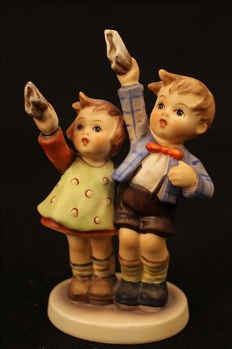Hummel porcelain doll - AUF Wiedersehen (1 of 2)