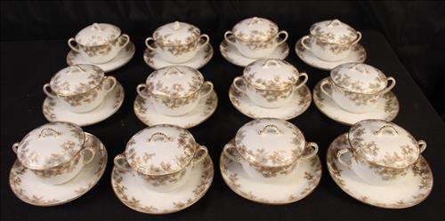 24 piece set Limoges bowls with under plate (1 of 4)