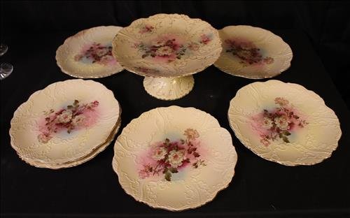 7 piece dessert set with flowers and gold paint (1 of 3)