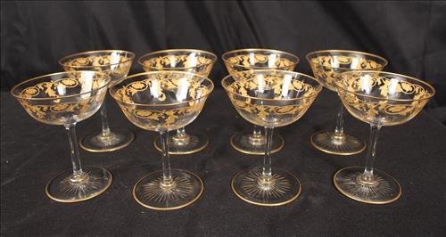 Set of 8 crystal champagne glasses with gold paint (1 of 2)
