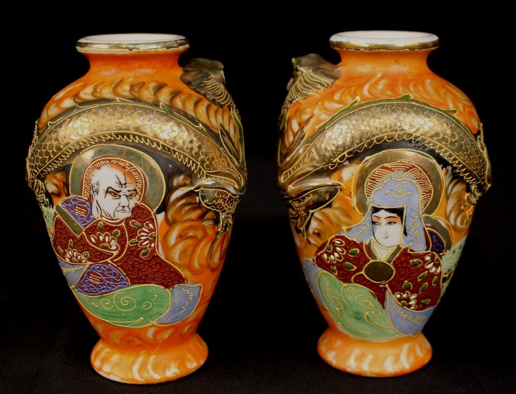 Small pair Satsuma vases with dragons, orange w gold (1 of 2)