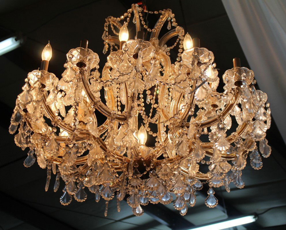 Crystal 22 light hanging chandelier (1 of 3)