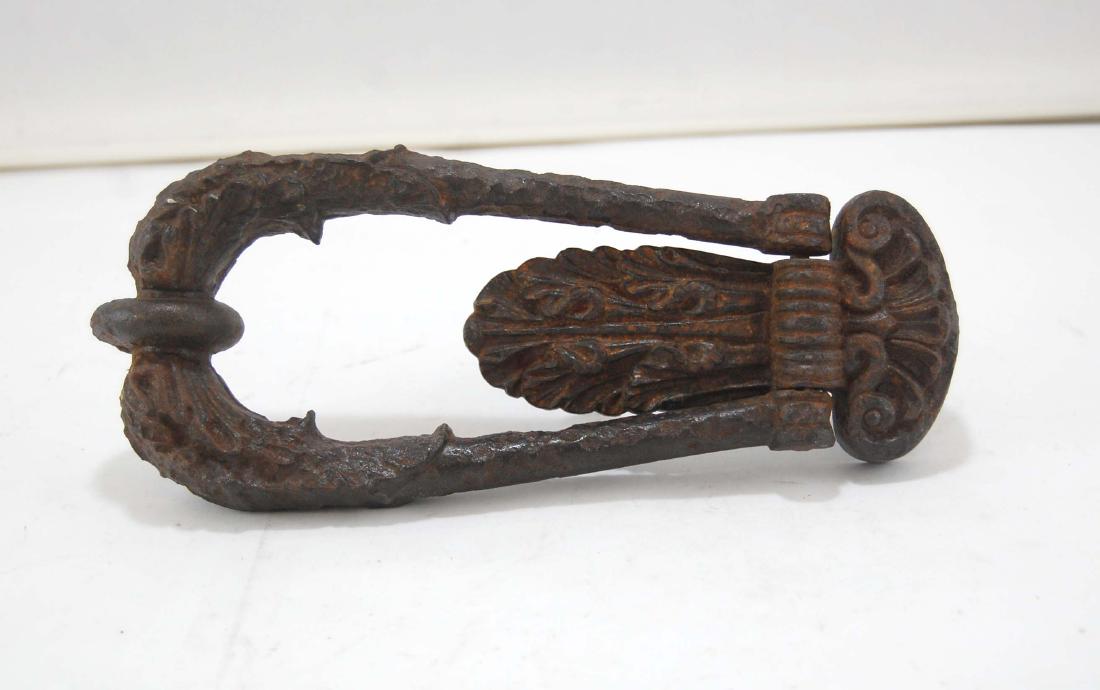 Old Cast Iron Simple Design Door Knocker (1 of 4)
