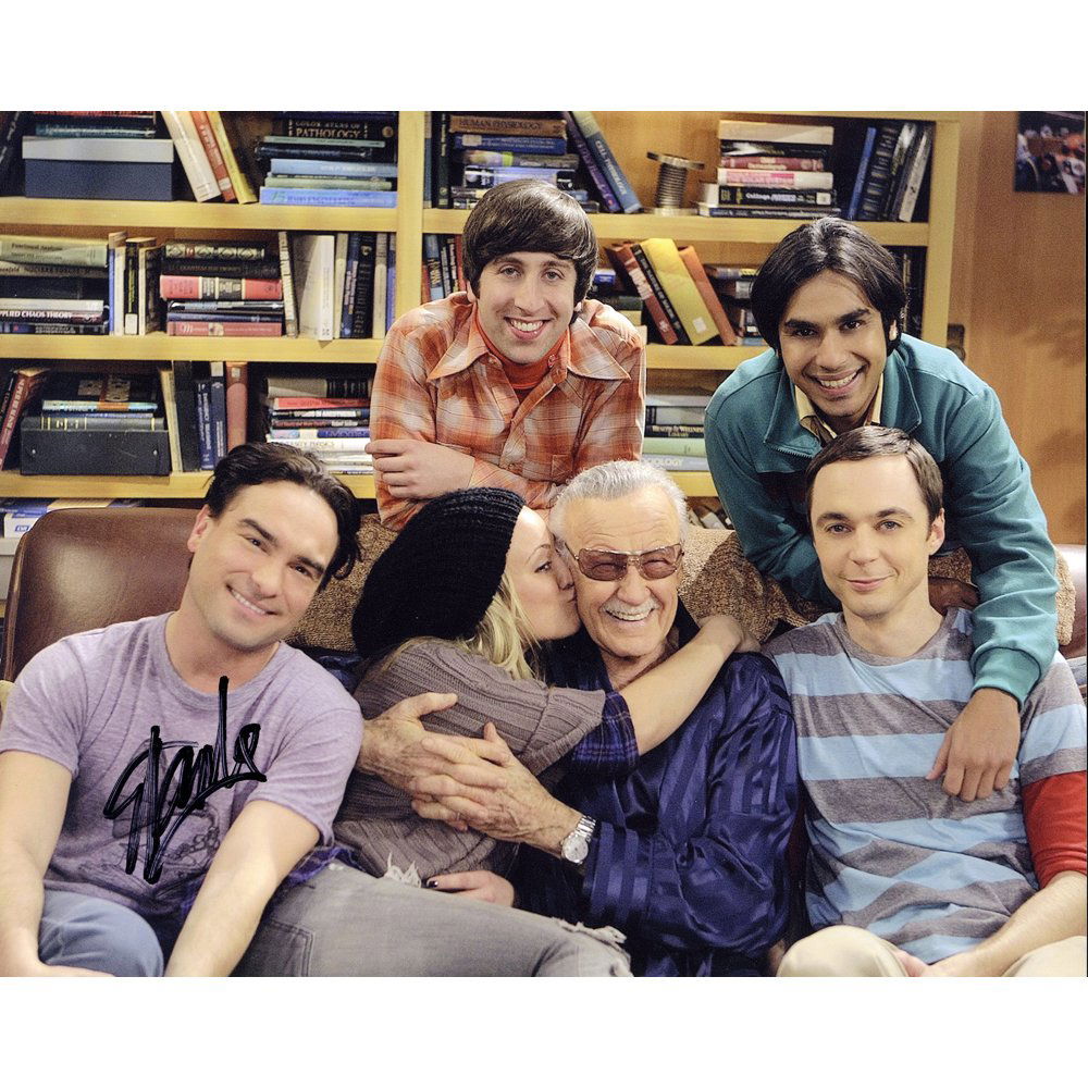Stan Lee Signed 8x10 Photo Cast of Big Bang(Ex) (1 of 1)