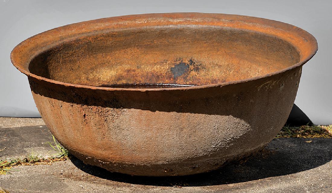 American Cast Iron Sugar Kettle - Nov 18, 2017 | Neal Auction Company in LA