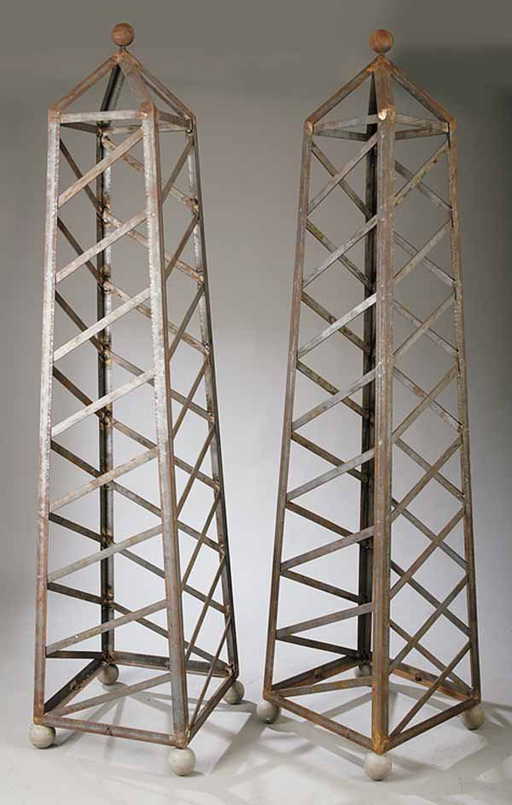 1085: Pair of Iron Obelisk Topiary Forms