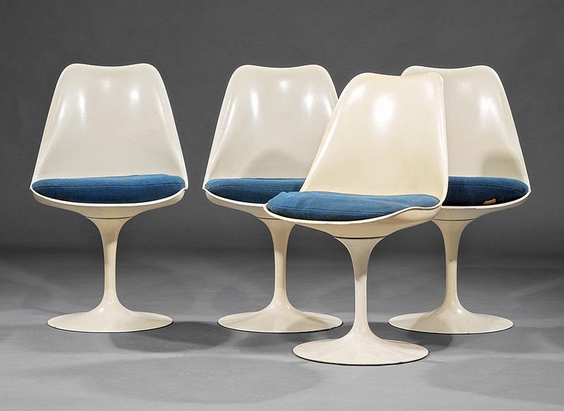 Four Saarinen Tulip Side Chairs (1 of 3)