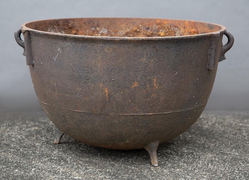 American Cast Iron Sugar Kettle (1 of 1)