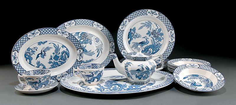 Wood & Sons Partial Dinner Service: Wood & Sons Blue Transfer-Decorated "Yuan" Pattern Partial Dinner Service , incl. teapot, 3 graduated oval serving platters, 6 fruit bowls, 2 teacups, 1 saucer and 3 dinner plates, largest platter w. 