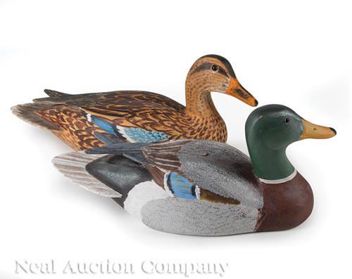 Pair of Louisiana Carved Decoys (1 of 2)