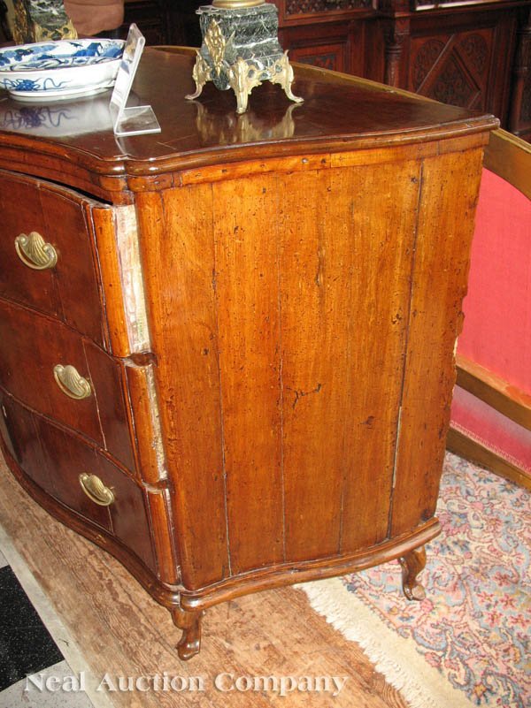 Italian Rococo Carved Walnut Serpentine Commode - 2