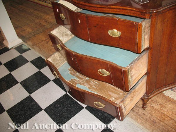 Italian Rococo Carved Walnut Serpentine Commode - 3