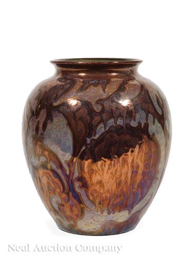 Gouda Metallic Lustre Ware Vase, Jan van Schaik (1 of 2)