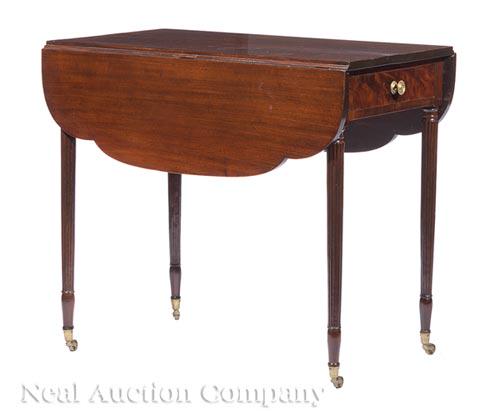 Federal Carved Mahogany Pembroke Table (1 of 4)