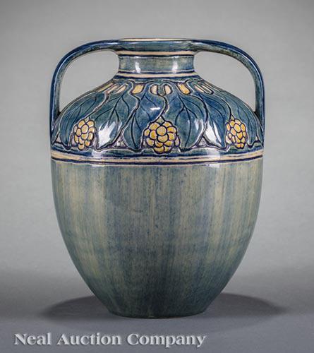 Newcomb College Art Pottery High Glaze Vase (1 of 3)