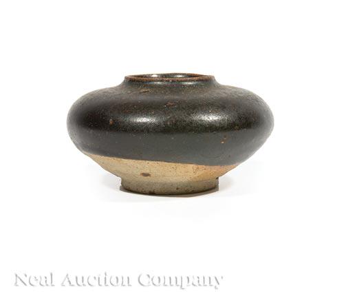 Chinese Henan Black Glazed Pottery Vessel (1 of 3)