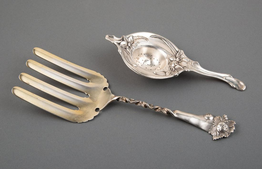 Whiting Sterling Silver Asparagus Server (1 of 2)