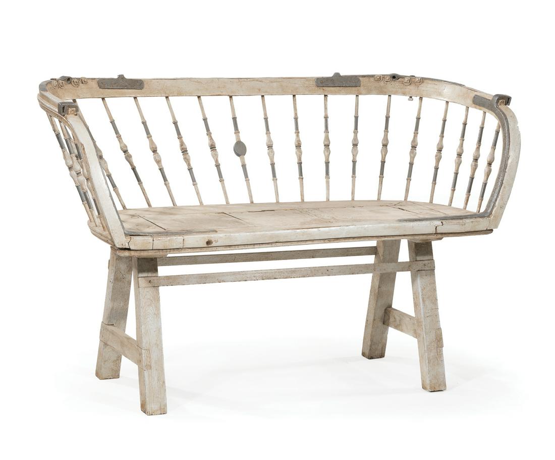 Metal-Mounted Carriage Seat (1 of 3)