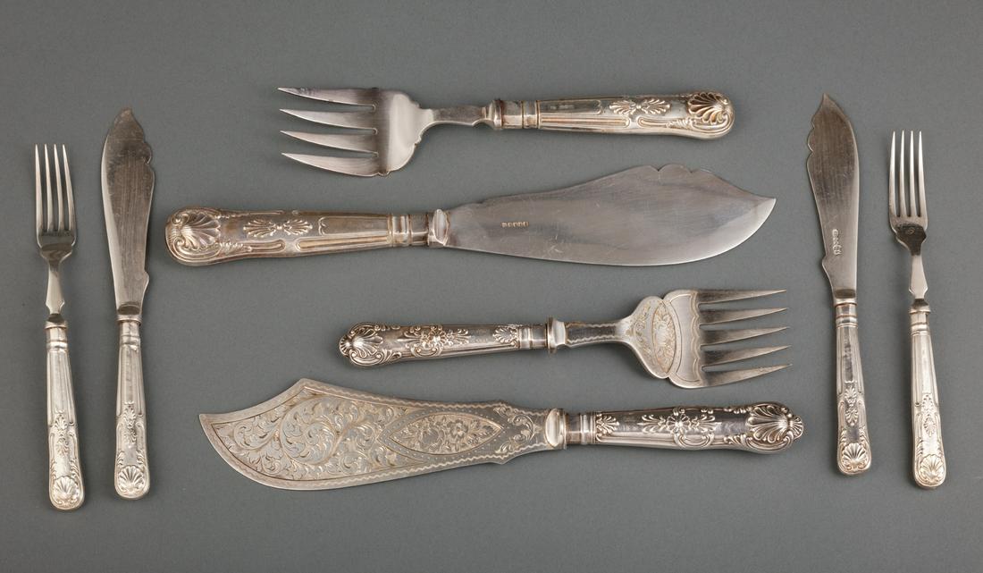 Cased Silver Fish Serving Knife and Fork (1 of 4)