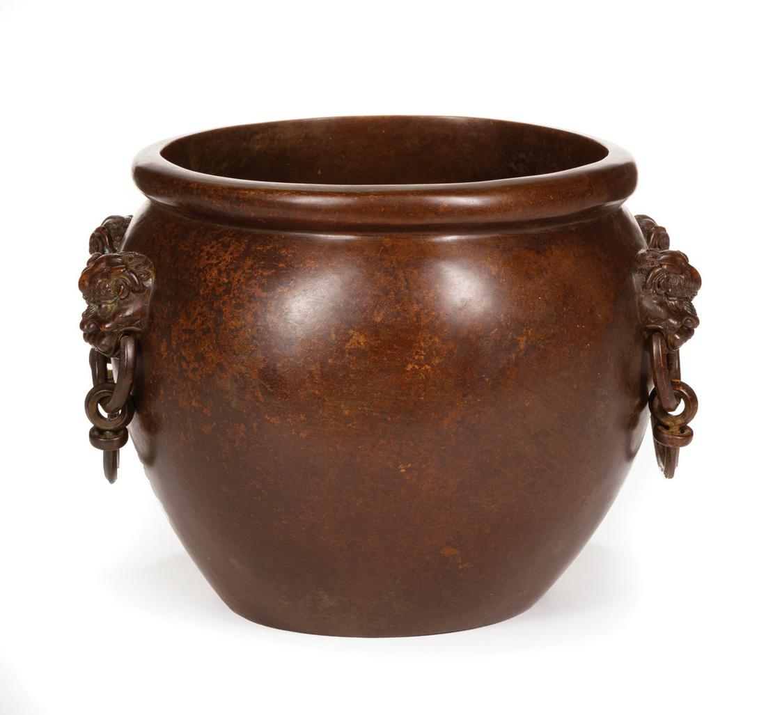 Chinese Bronze Vessel (1 of 4)