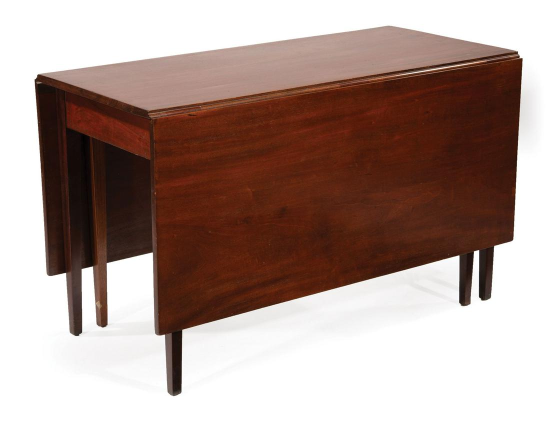 American Federal Mahogany Drop-Leaf Table (1 of 2)