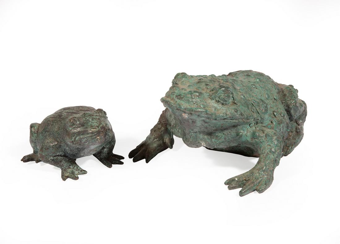 Pair of Bronze Frogs (1 of 3)