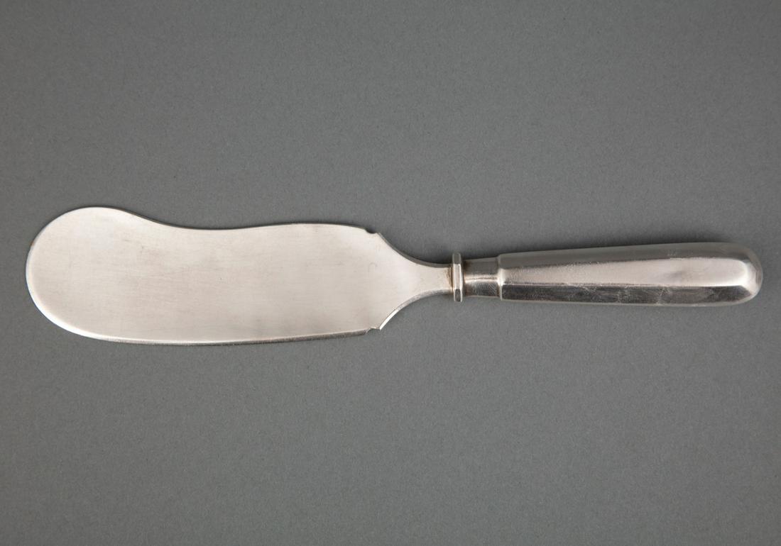 Kentucky Coin Silver Master Butter Knife (1 of 2)