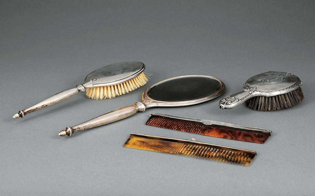 Wallace Sterling Silver Dresser Set: Wallace Sterling Silver Dresser Set, comprised of hand mirror, l. 14 1/8 in., hair brush and comb; together with another Wallace sterling hairbrush and comb . Provenance: The Estate of Caroline P. Ire