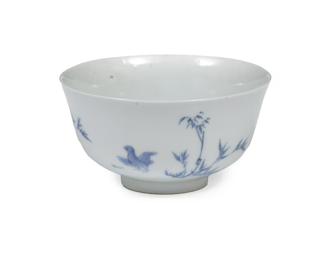 Chinese Blue and White Porcelain 'Chickens' Bowl (1 of 10)