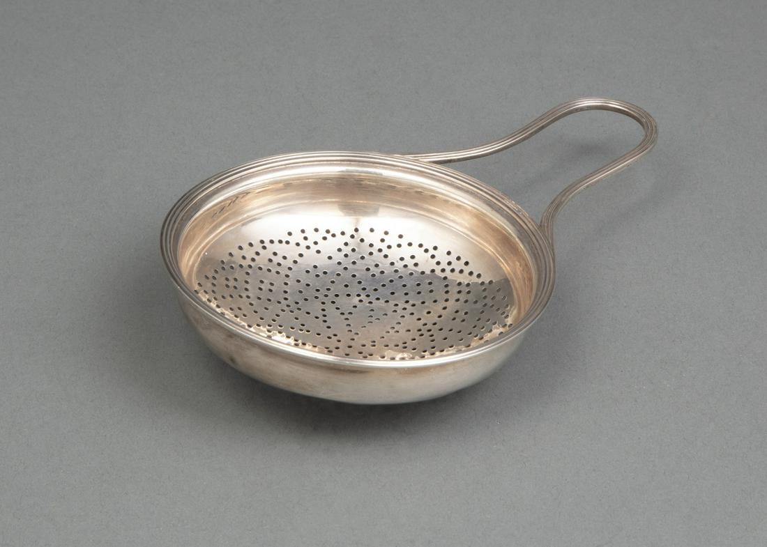 Michael Plummer Sterling Silver Punch Strainer (1 of 3)