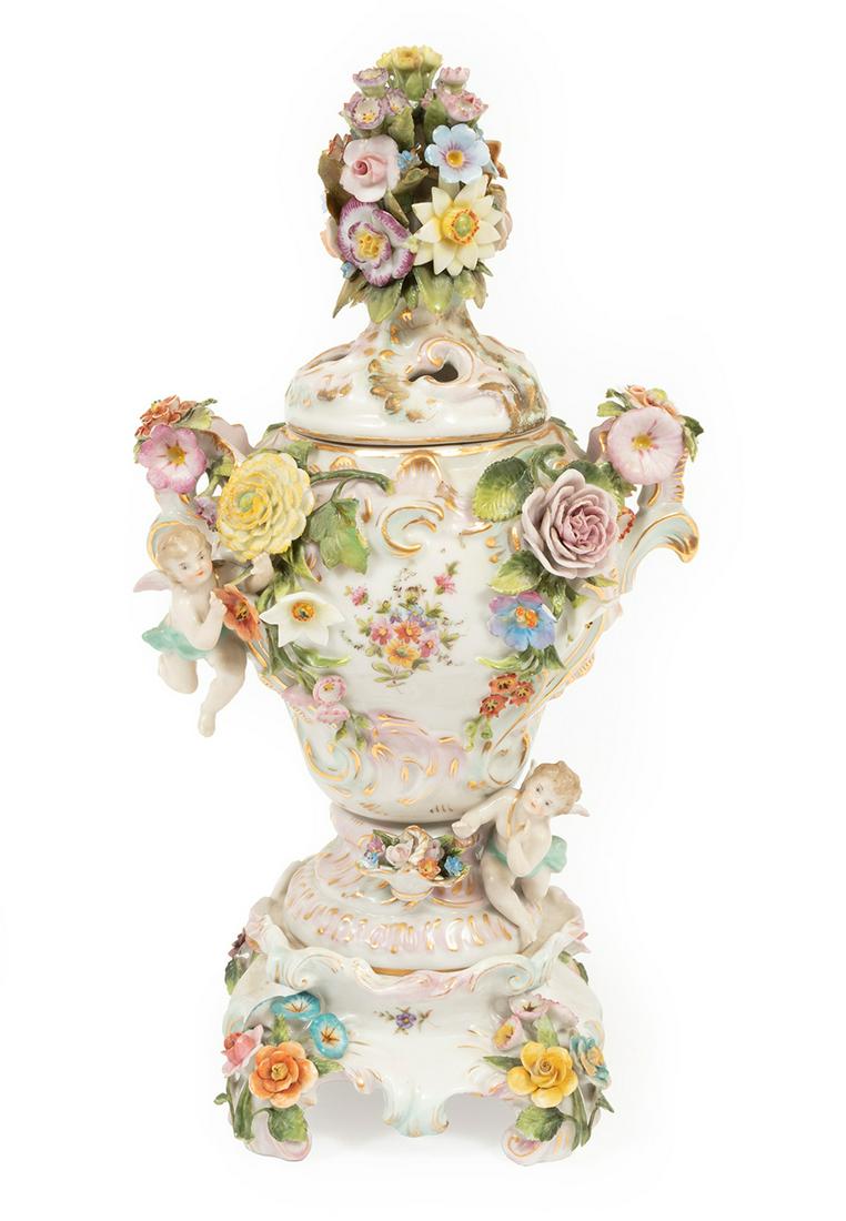 Capodimonte Porcelain Covered Urn (1 of 3)