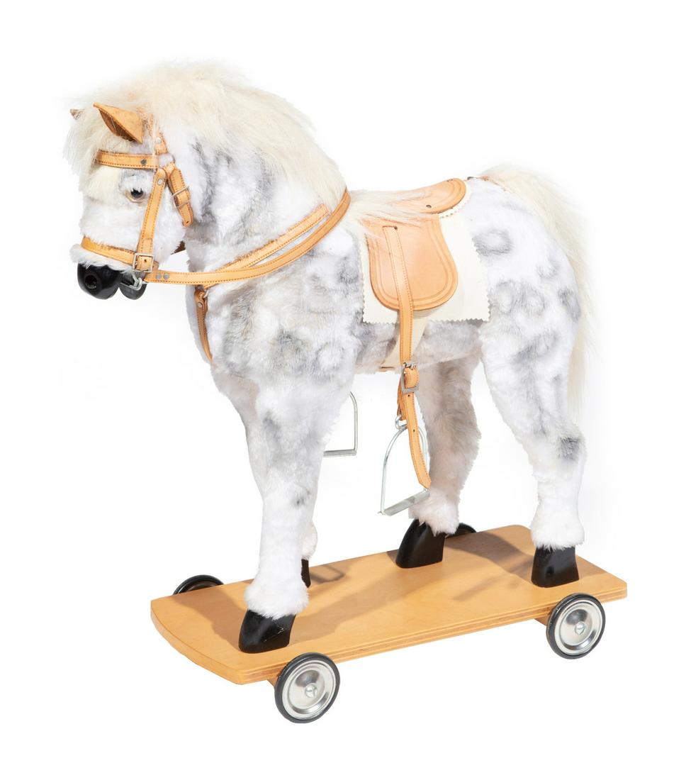 Steiff-Style Horse on Wheels (1 of 3)