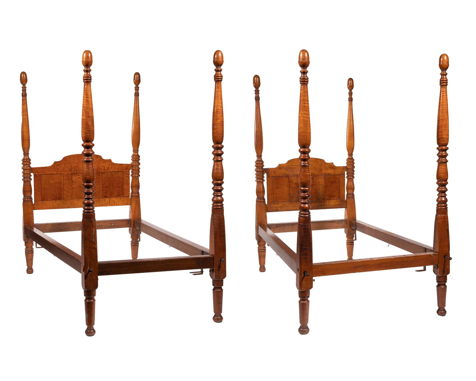 Pair of American Federal Tiger Maple Poster Beds (1 of 9)