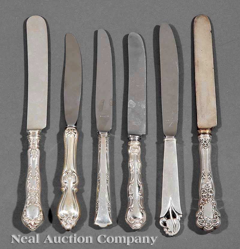 American Sterling Silver Handled Knives: A Group of American Sterling Silver Handled Knives, 63 dinner and luncheon knives in various patterns by various manufacturers including Gorham, Reed & Barton and Christofle, and 1 Queen's pattern fru