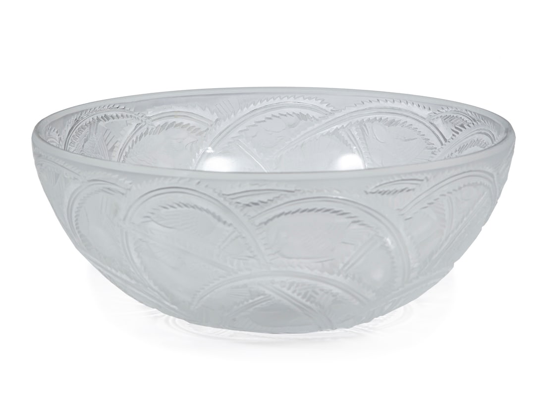 Lalique Crystal "Pinson Bird" Bowl (1 of 2)