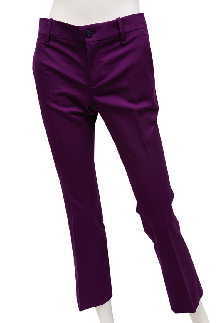 Gucci 2016 Resort Purple Wool Pants: Gucci 2016 Resort Purple Wool Pants, 2016, Look 40, labeled "GUCCI" and "Made in Italy", size 38. Condition: Excellent Ill.: https://www.vogue.com/fashion-shows/resort-2016/gucci