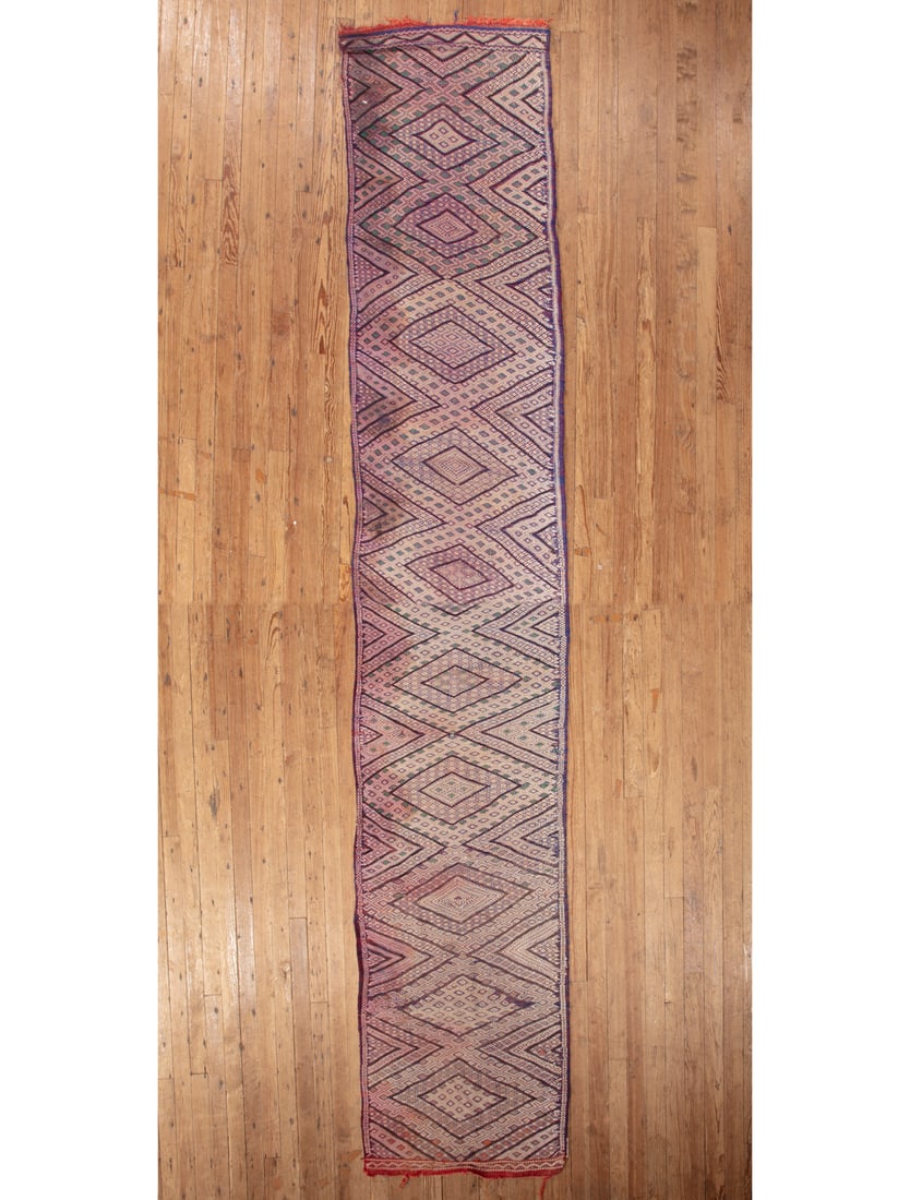 Antique Runner (1 of 1)