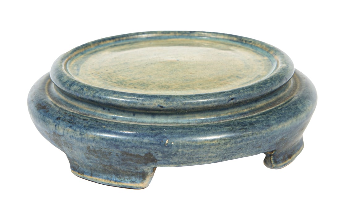 Newcomb College Art Pottery Stand (1 of 3)